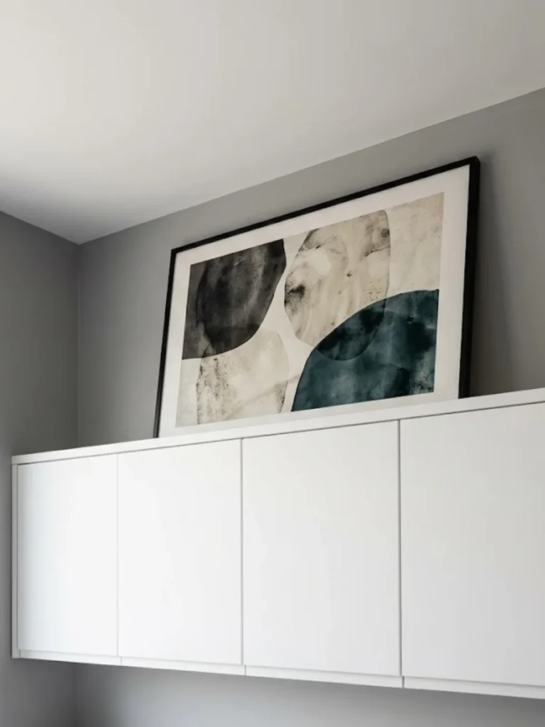 Statement Artwork Leaned